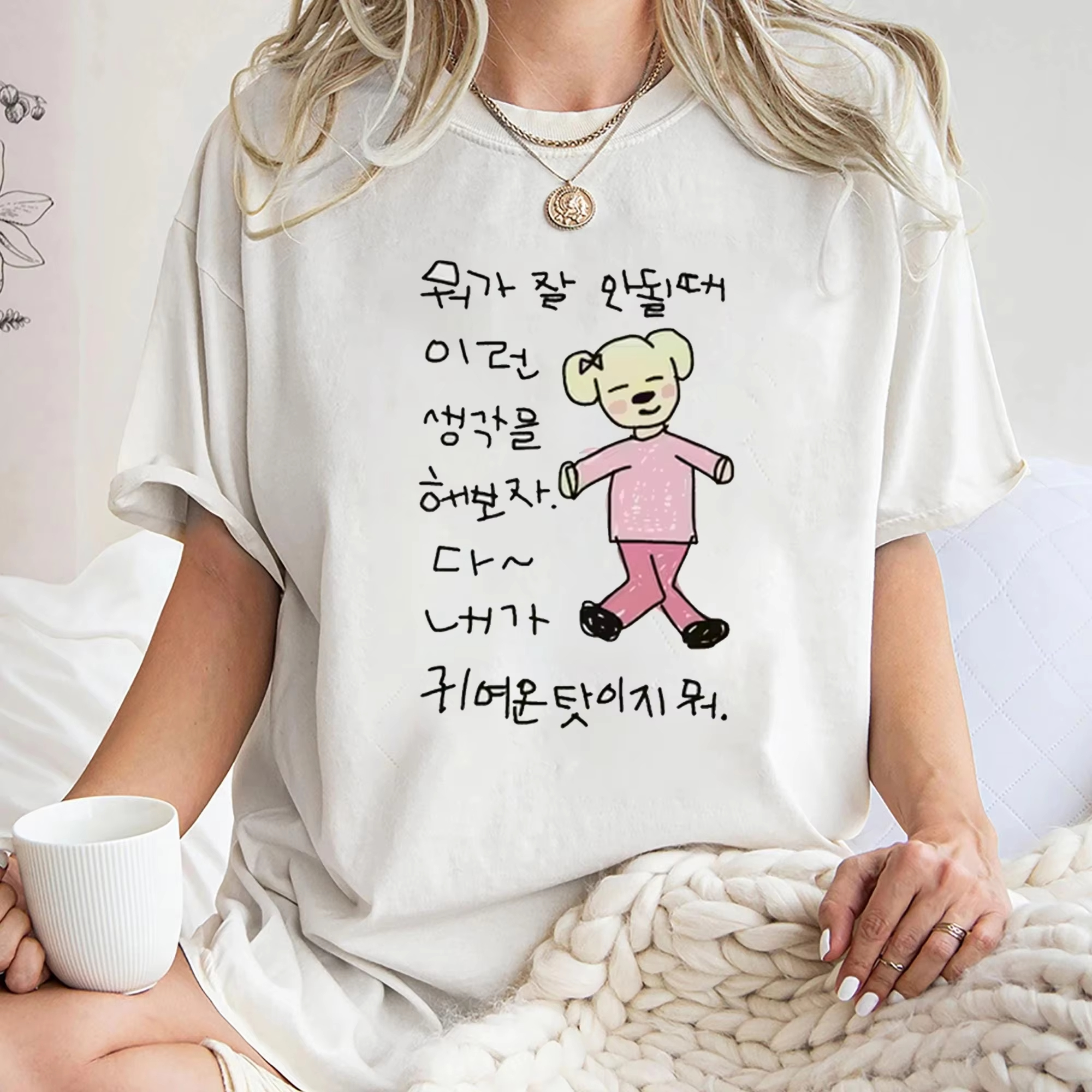 Street Fashion Graffiti - Hand Drawn Graffiti Style T-shirt Korean
