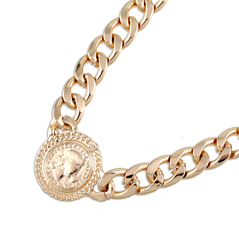 Gold Plated Queen Coin Chains  - مراجعة Queen Street Fashion وسعره