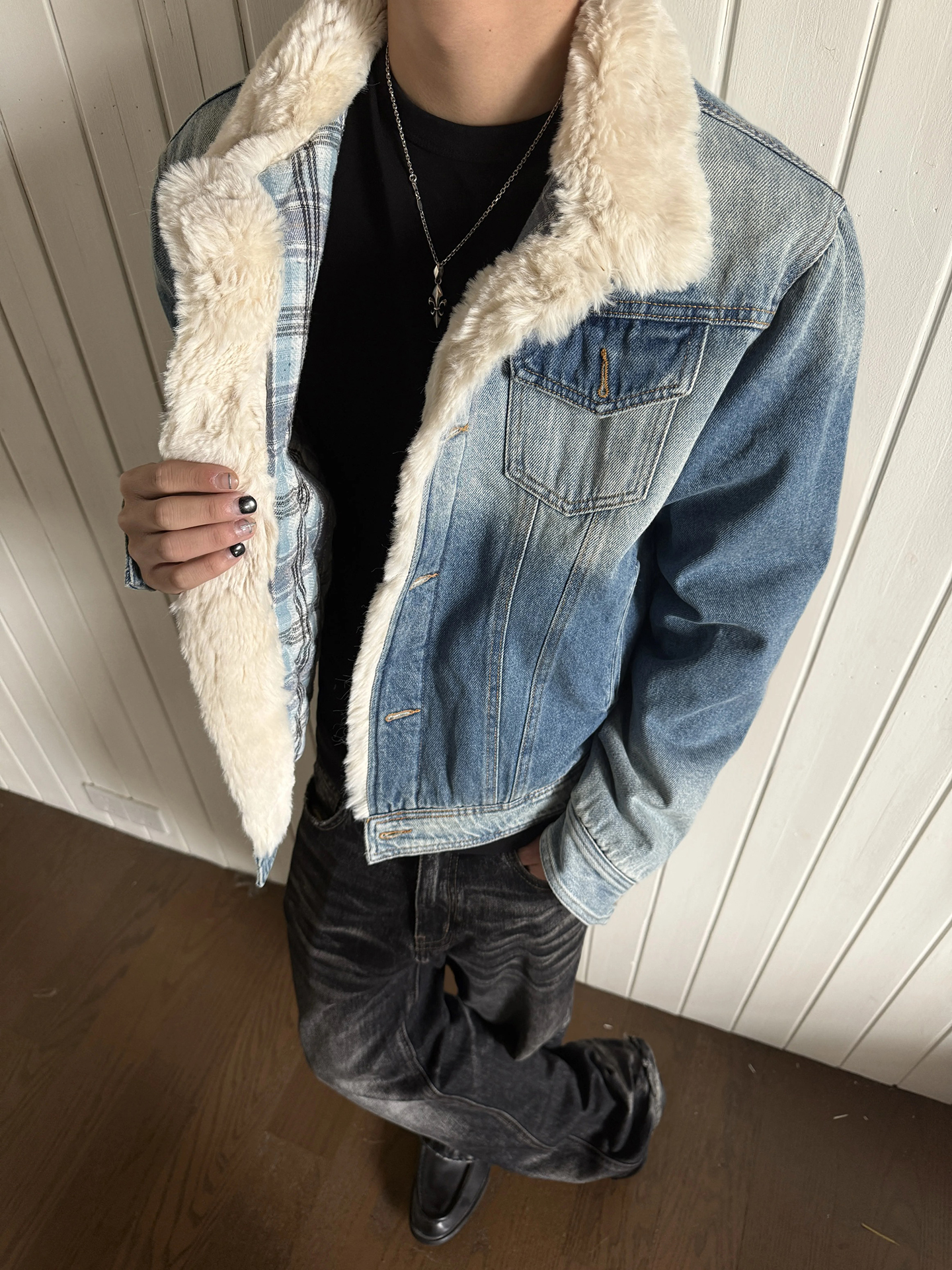 Milan Street Style Worn-In Den - مراجعة Street Fashion In Milan وسعره